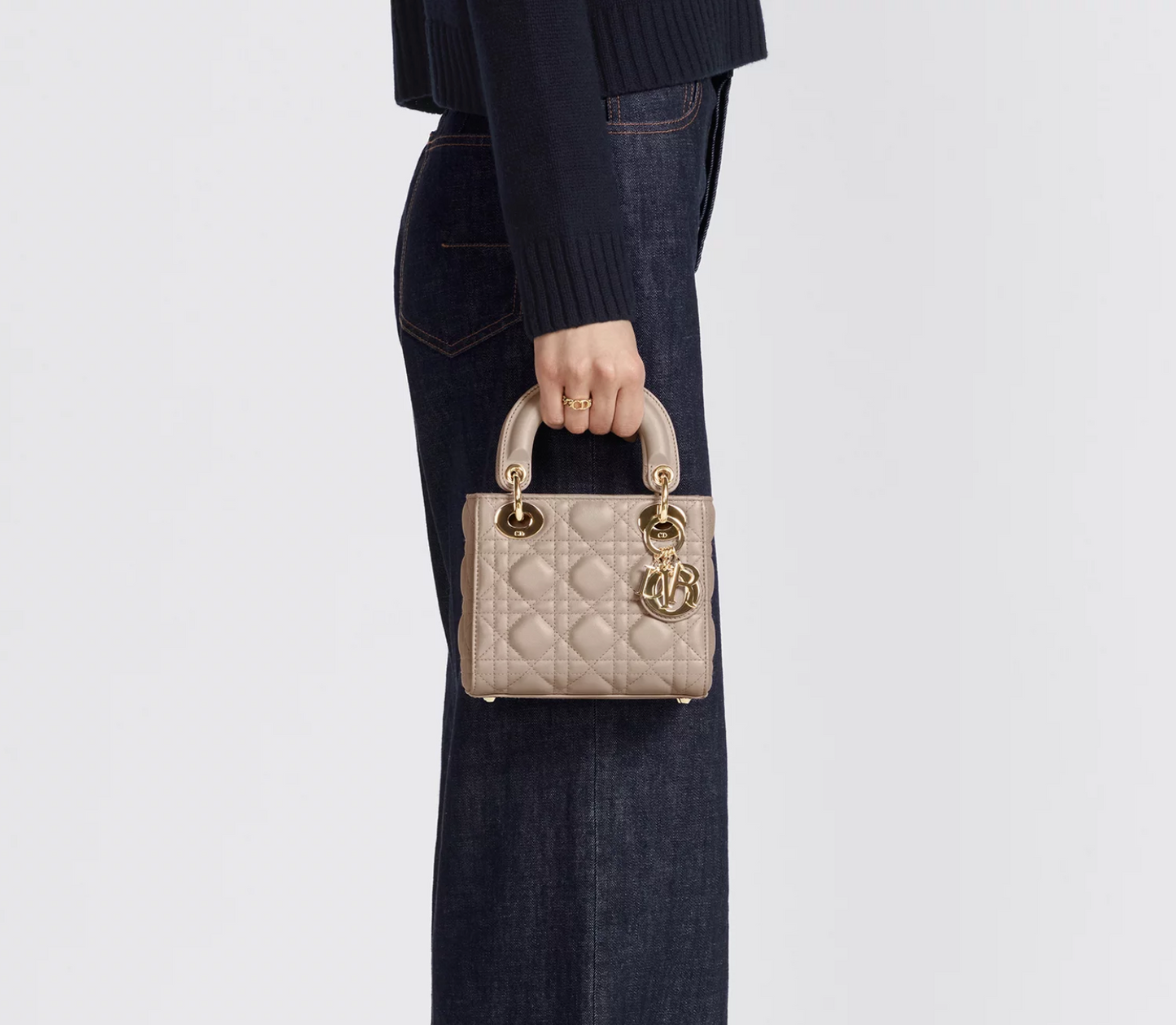 Minibolso Lady Dior beige 17 cm