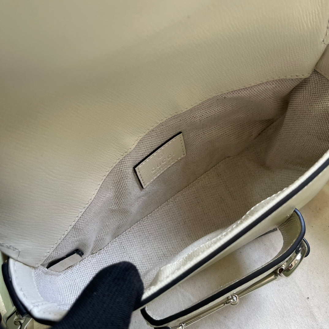 Bolso mini de hombro Horsebit 1955 blanco