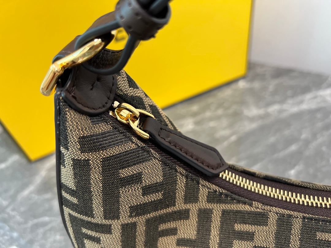Bolso Fendigraphy Pequeño Marrón
