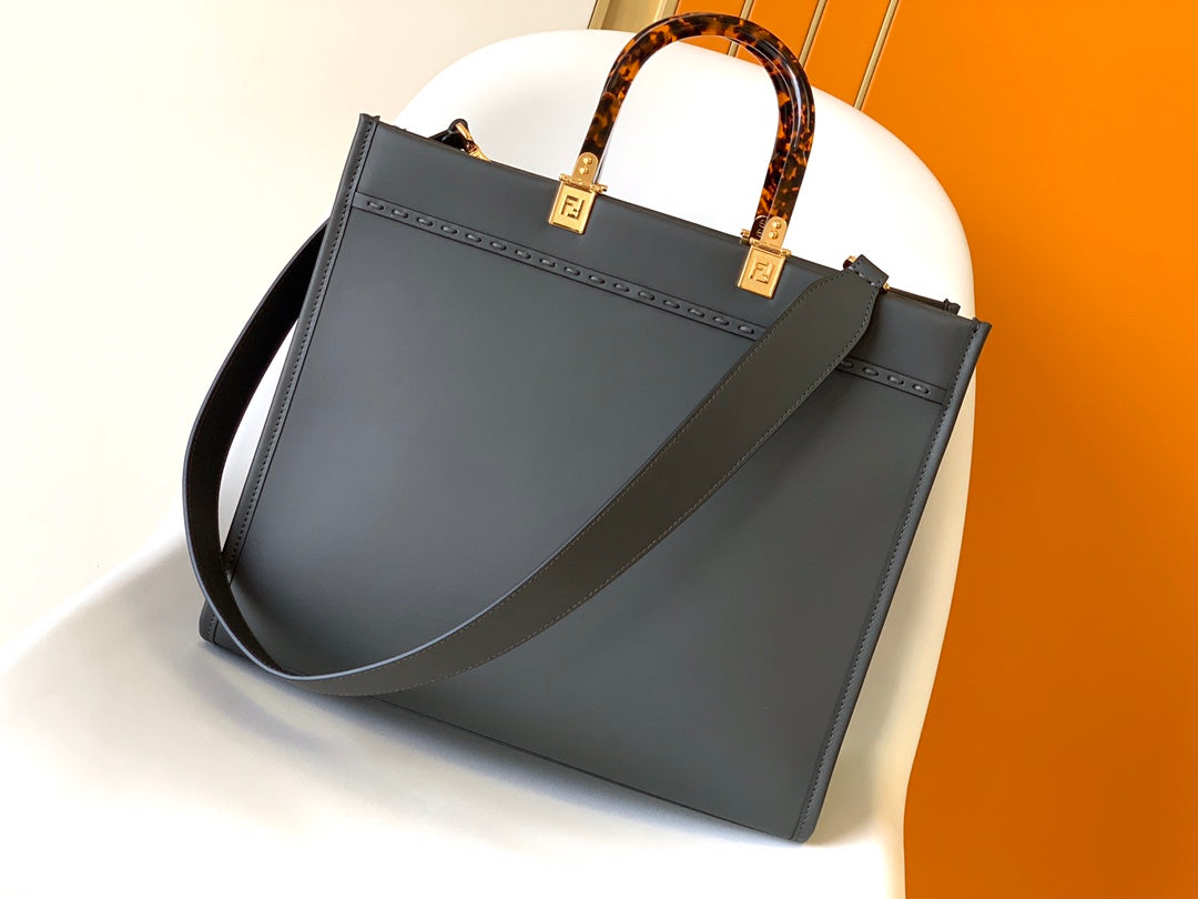 Fendi Sunshine Medium Gris Oscuro