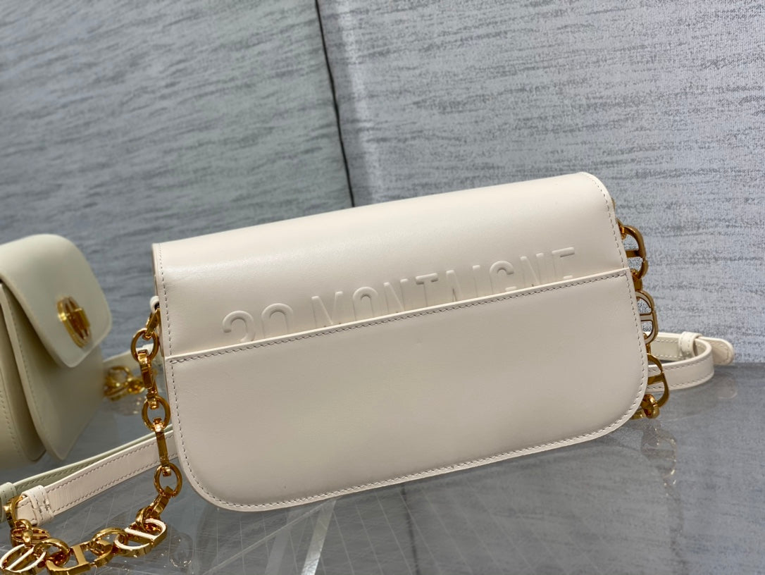 Bolso Montaigne Avenue blanco 22 cm