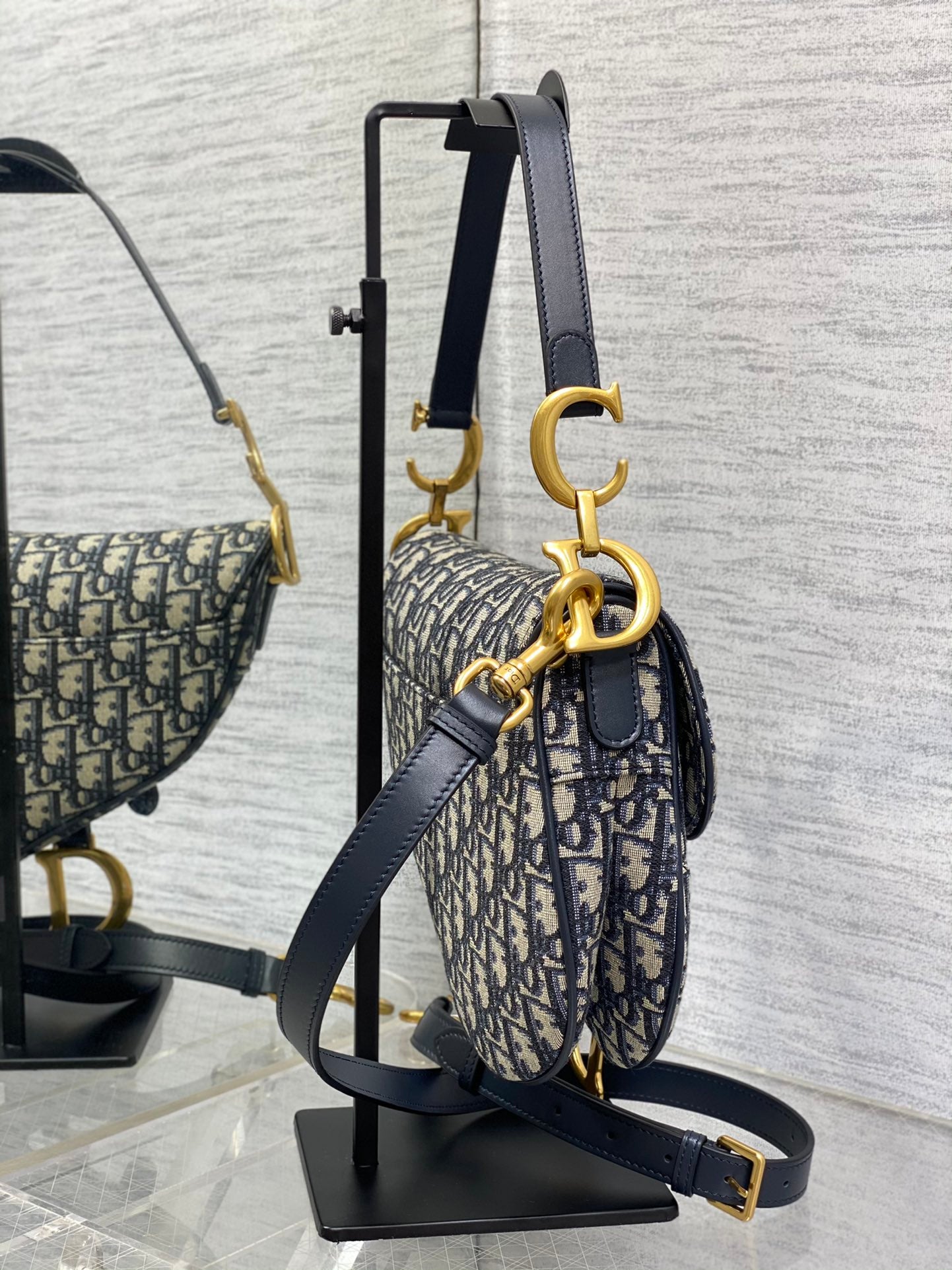 Bolso Saddle en jacquard azul 25 cm