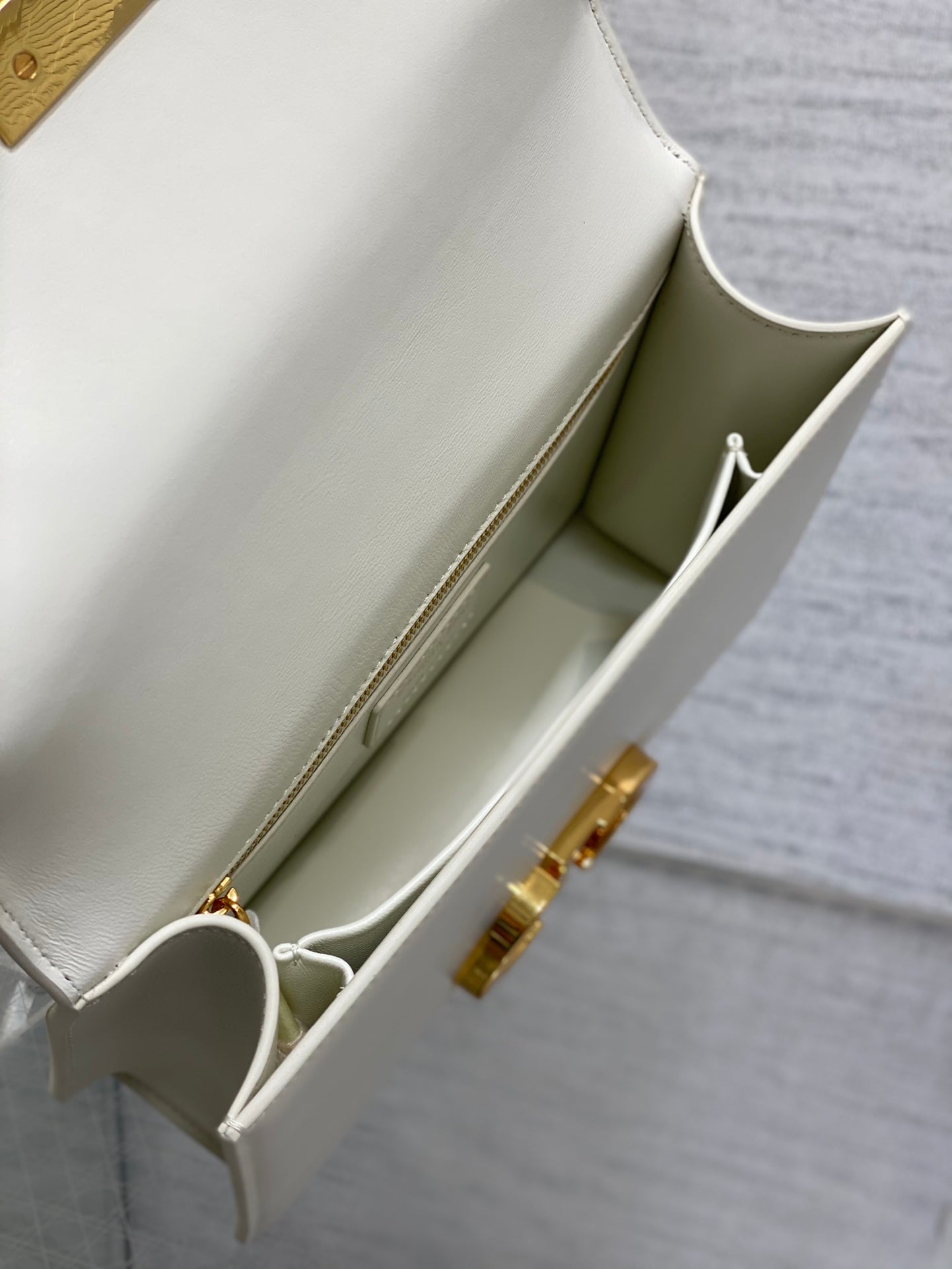 Bolso 30 Montaigne blanco 24 cm