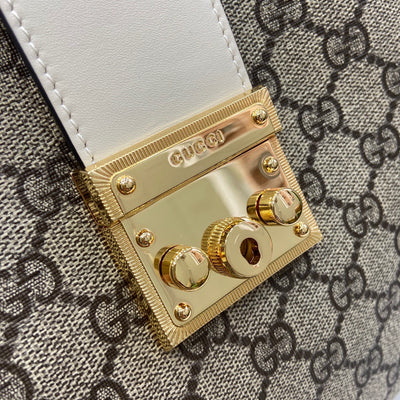 Bolso de hombro Padlock con GG Mediano Blanco