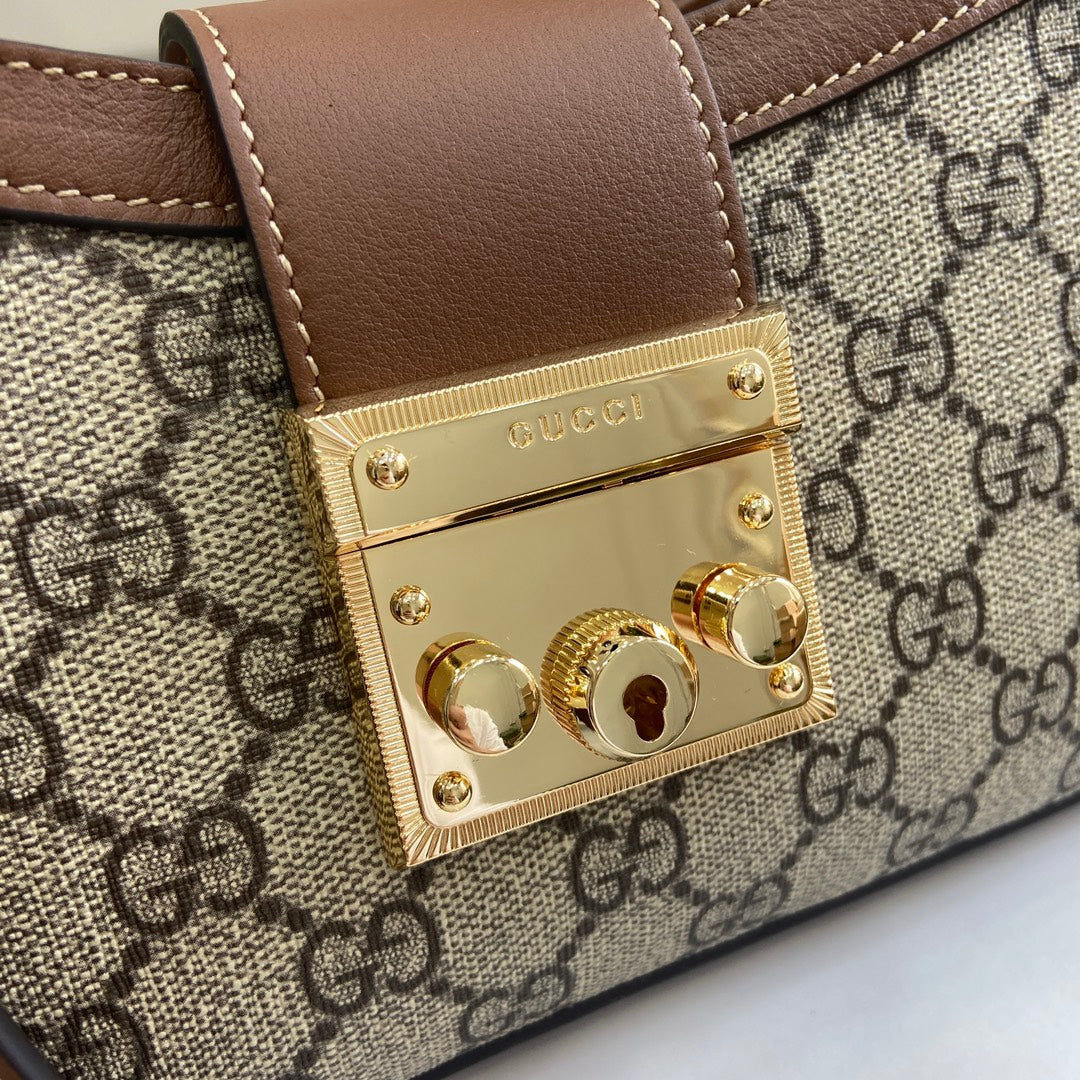 Bolso de hombro Padlock con GG Pequeño Marrón