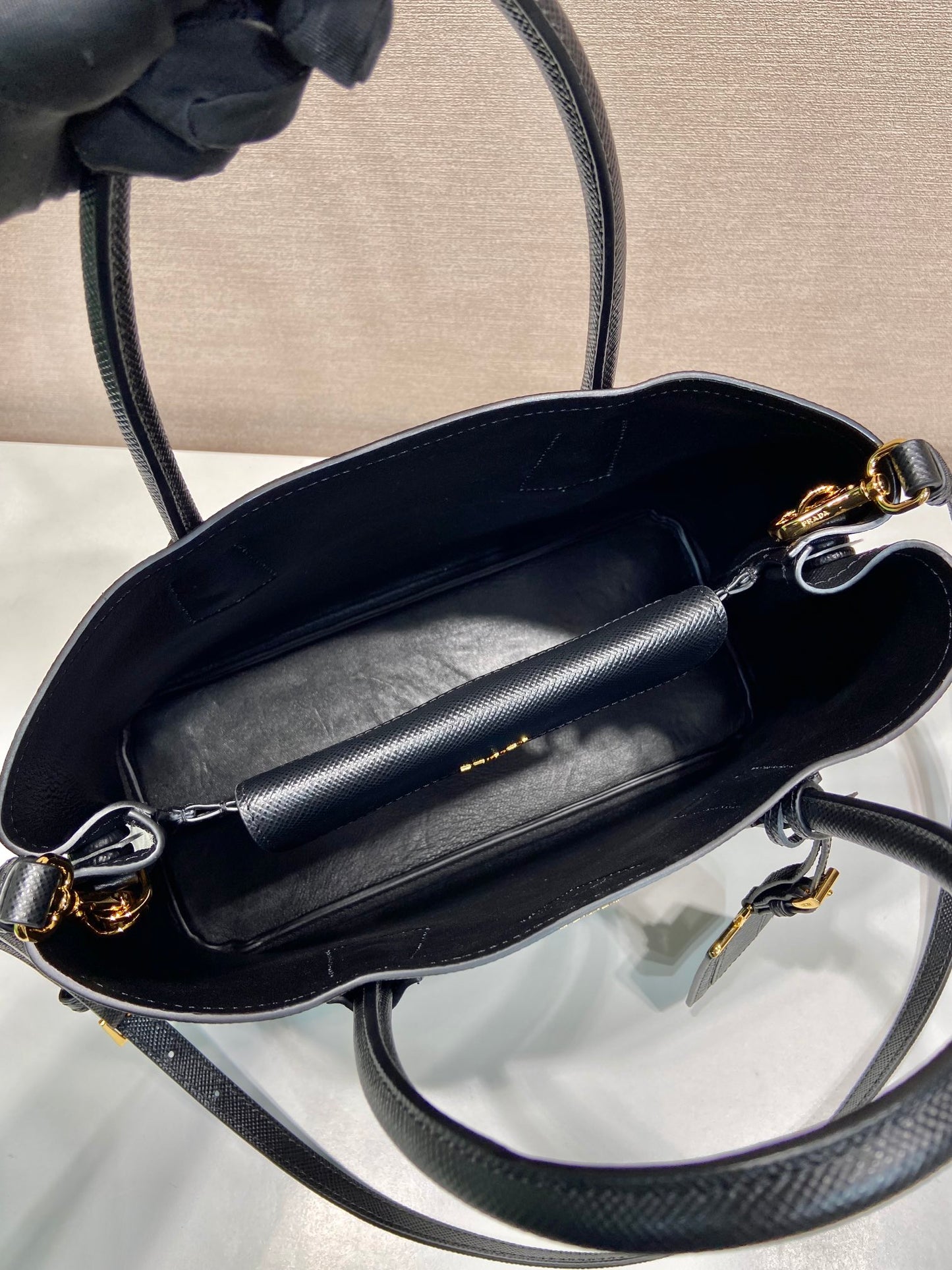 Bolso Double Saffiano Negro 25 cm