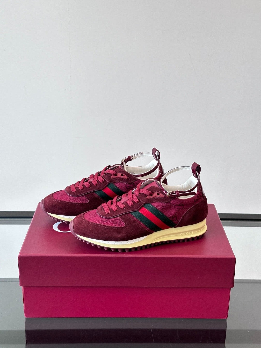Zapatilla GG Re-Motion Rojo