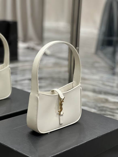Bolso Le 5 à 7 Blanco 19 cm