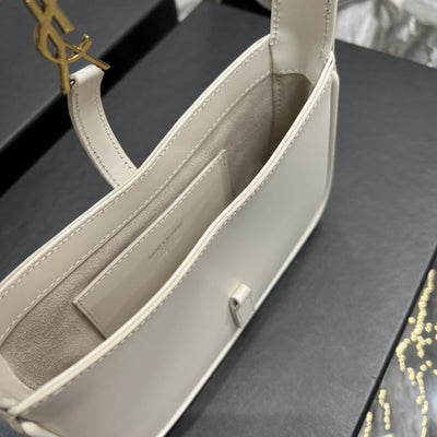 Bolso Le 5 à 7 Blanco 19 cm