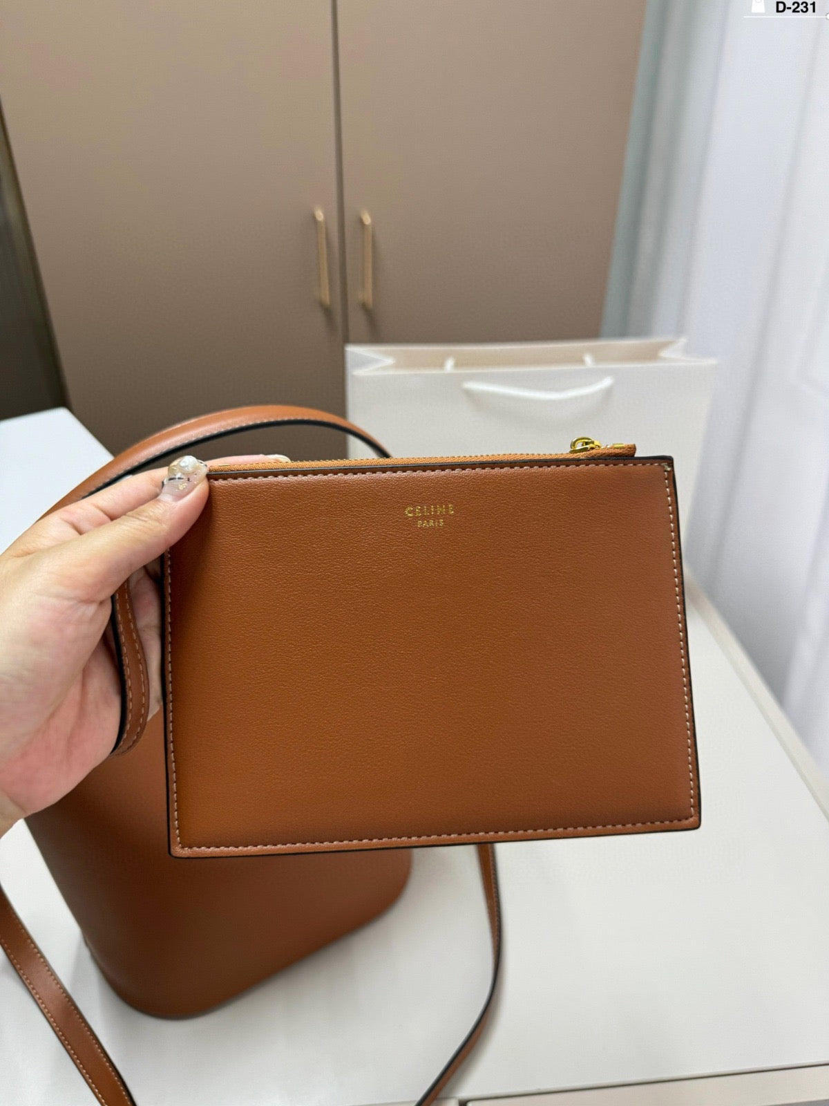 Bolso Louise Mediano Marrón 23 cm