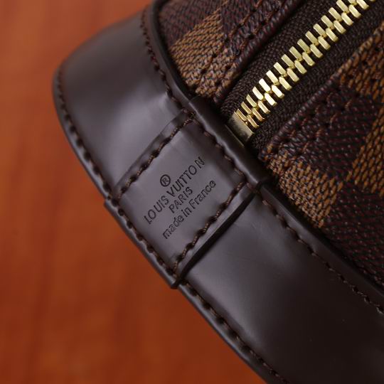 Bolso Alma BB Damier Ebene