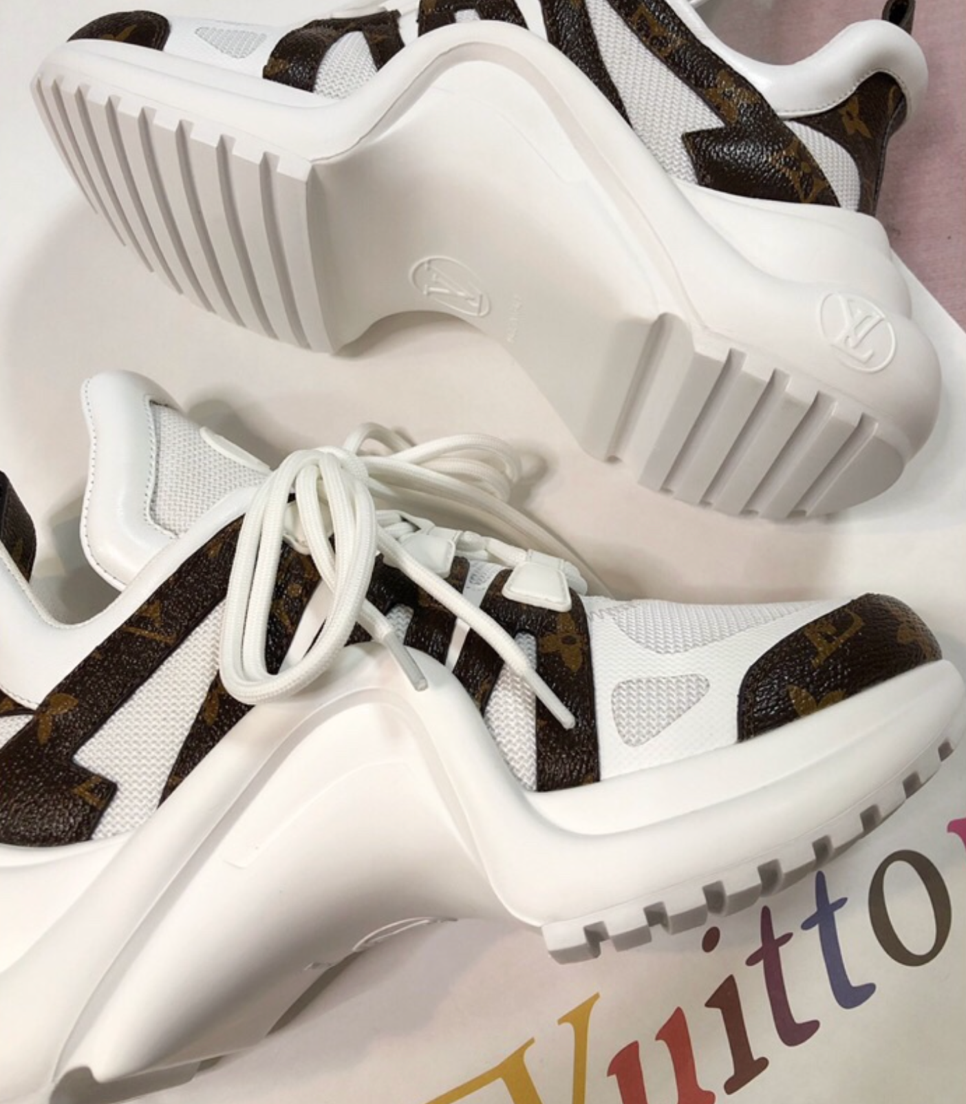 Zapatilla Deportiva LV Archlight