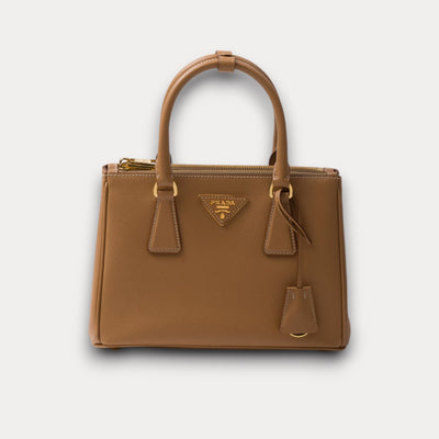 Bolso Galleria Saffiano Marrón 25 cm