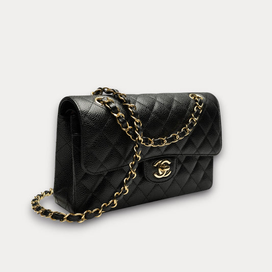 Bolso Pequeño Clásico Negro Rugoso 23 cm