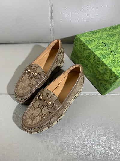 Mocasín con cuña Horsebit