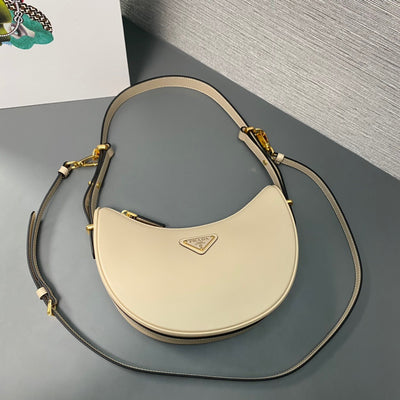 Bolso Bandolera Arqué Arena 22 cm