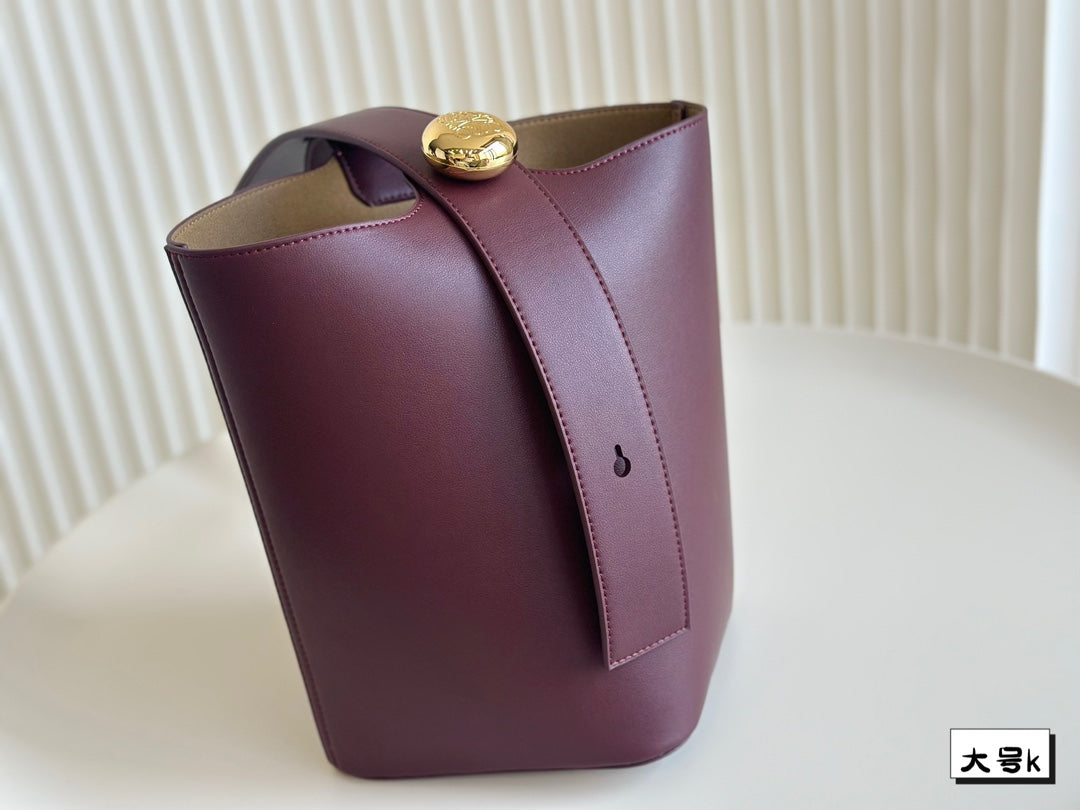 Bolso Pebble Bucket Burdeos 19 cm