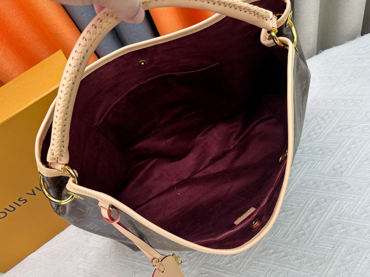 Bolso Again