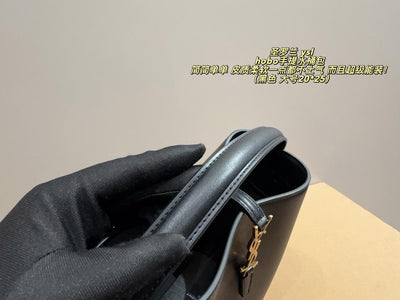 Bolso Le 37 de piel brillante