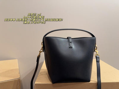 Bolso Le 37 de piel brillante