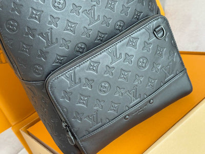 Mochila Racer Negra Monograma