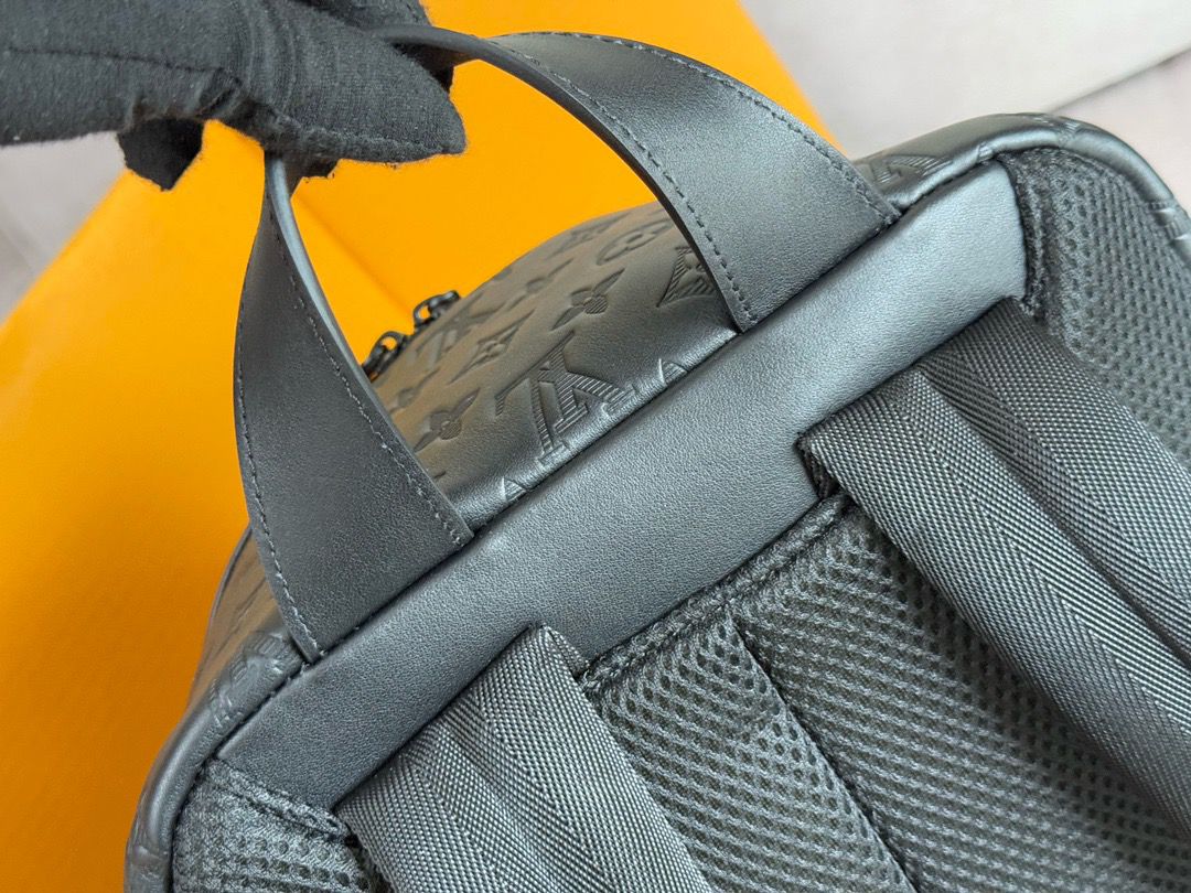 Mochila Racer Negra Monograma