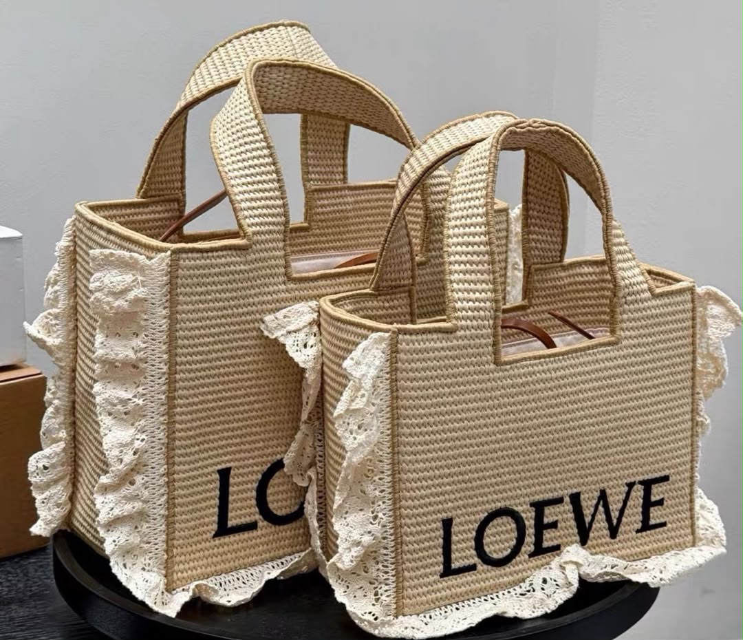 Bolso Loewe Font Tote Pequeño