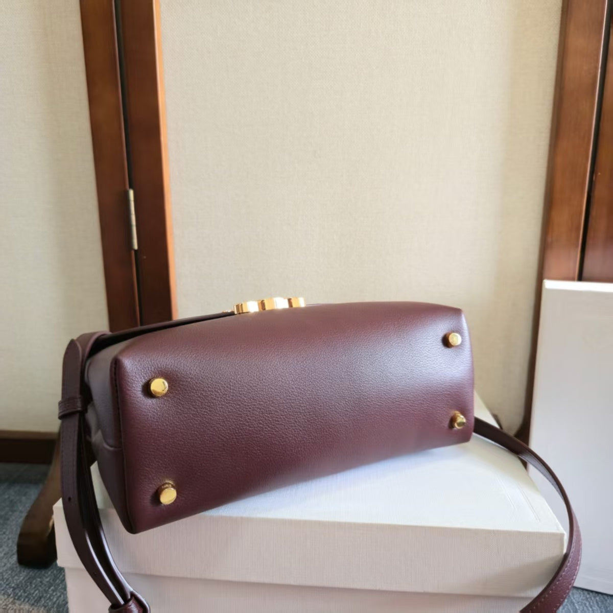 Bolso Nino Burdeos 20 cm