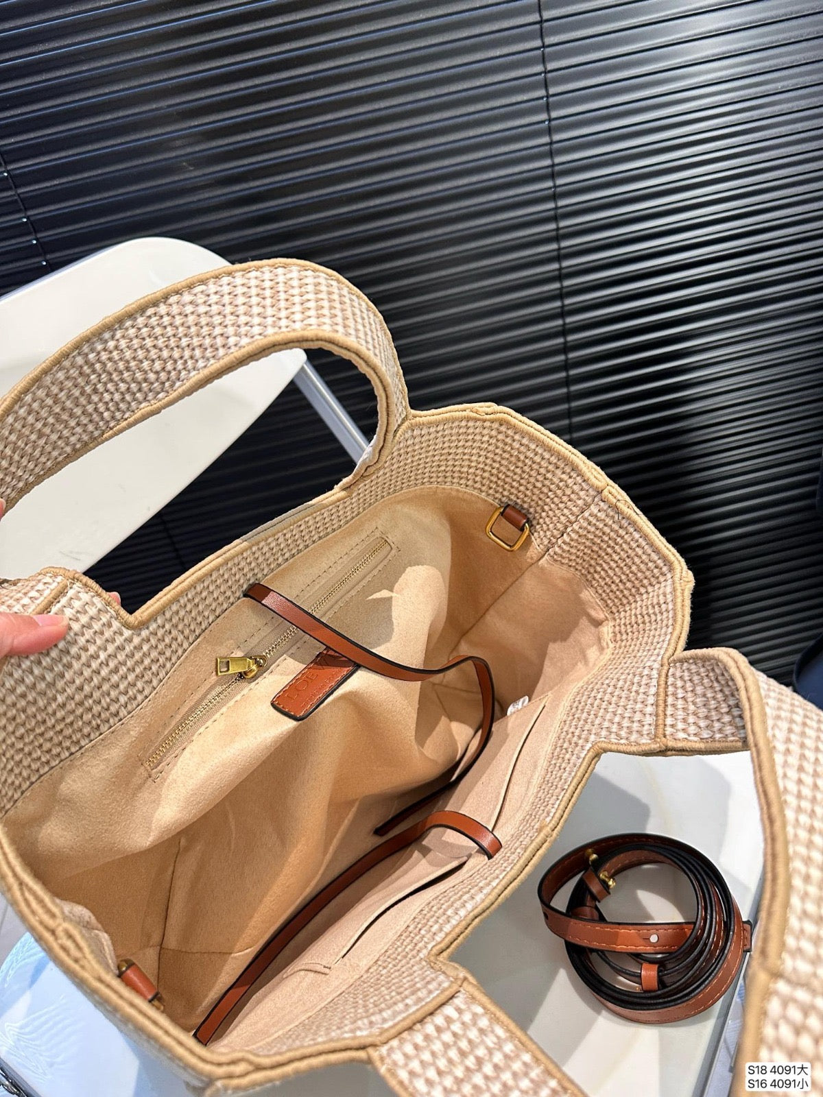 Bolso Font Tote 25 cm