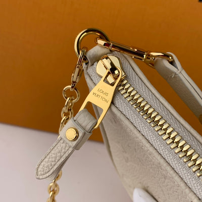 Bolso Easy Pouch On Strap Crema