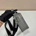 Bolso Prada Brique de piel Saffiano Gris