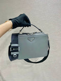 Bolso Prada Brique de piel Saffiano Gris