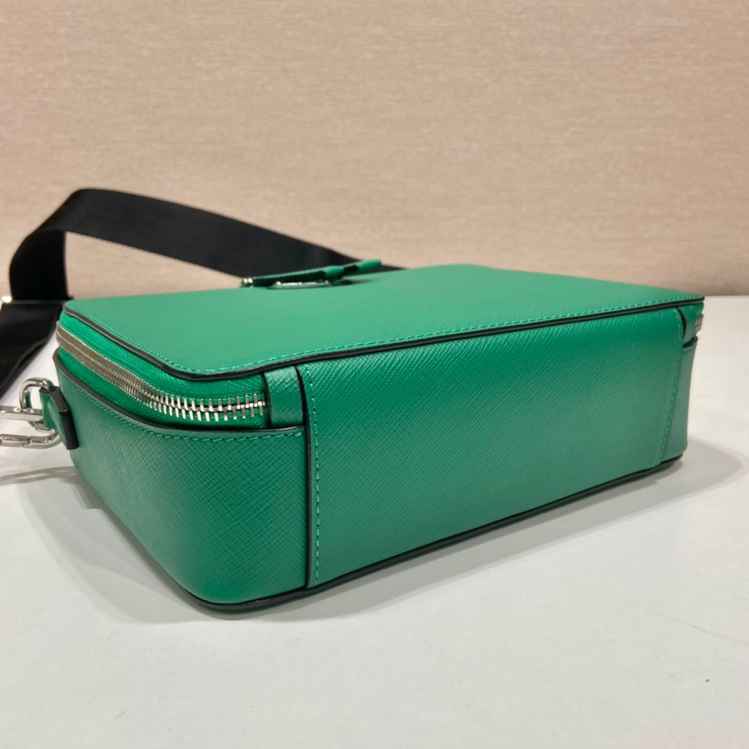 Bolso Prada Brique de piel Saffiano Verde