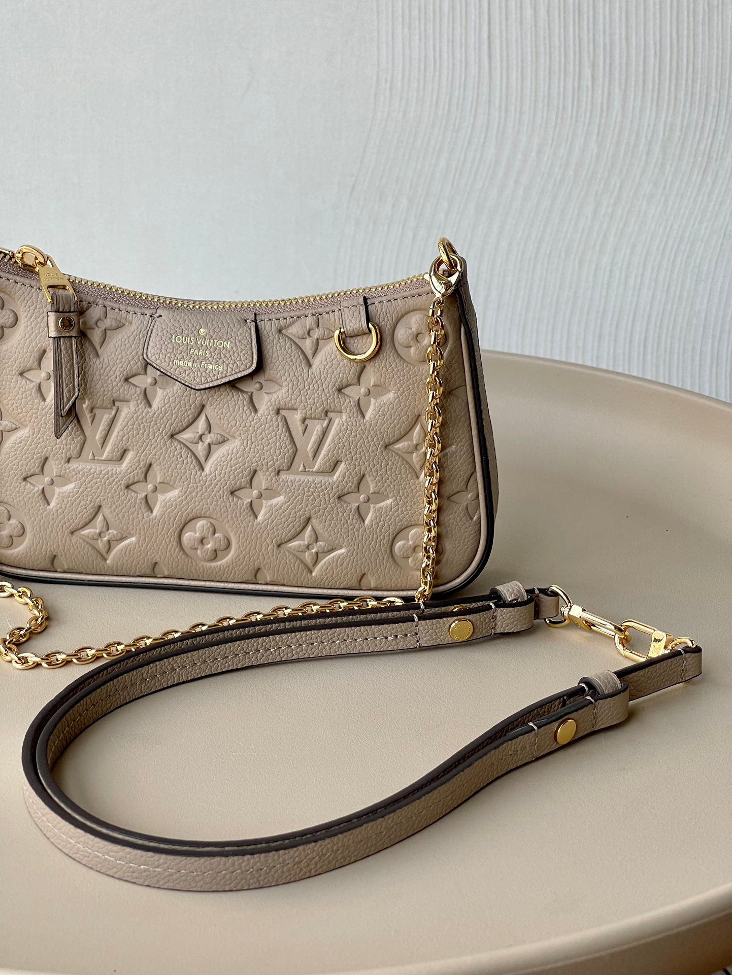 Bolso Easy Pouch On Strap Duna