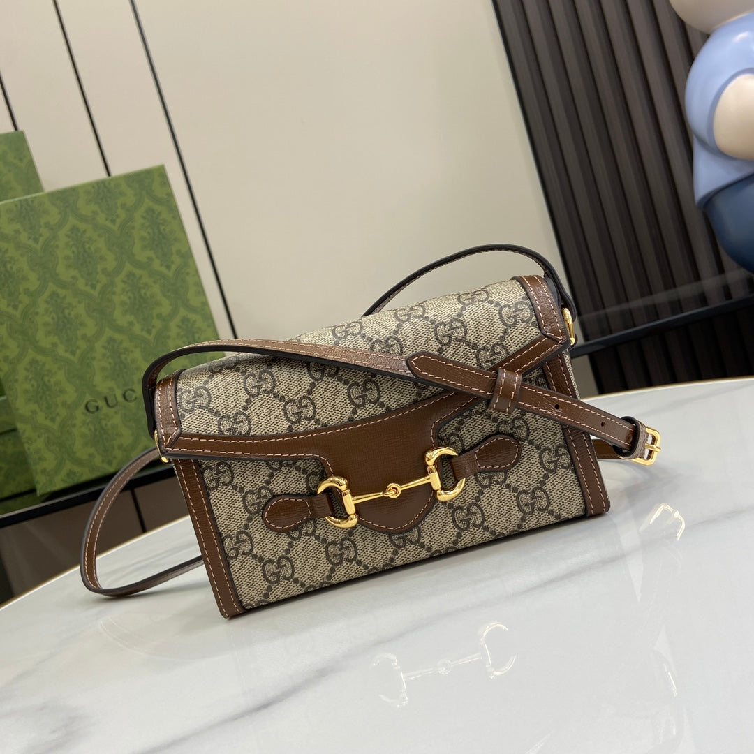 Bolso Horsebit 1955 Beige y Ébano