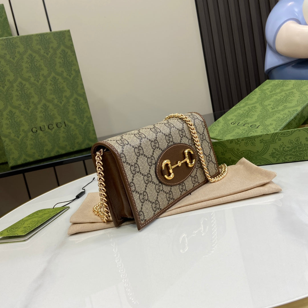 Cartera Marrón Horsebit 1955 con cadena