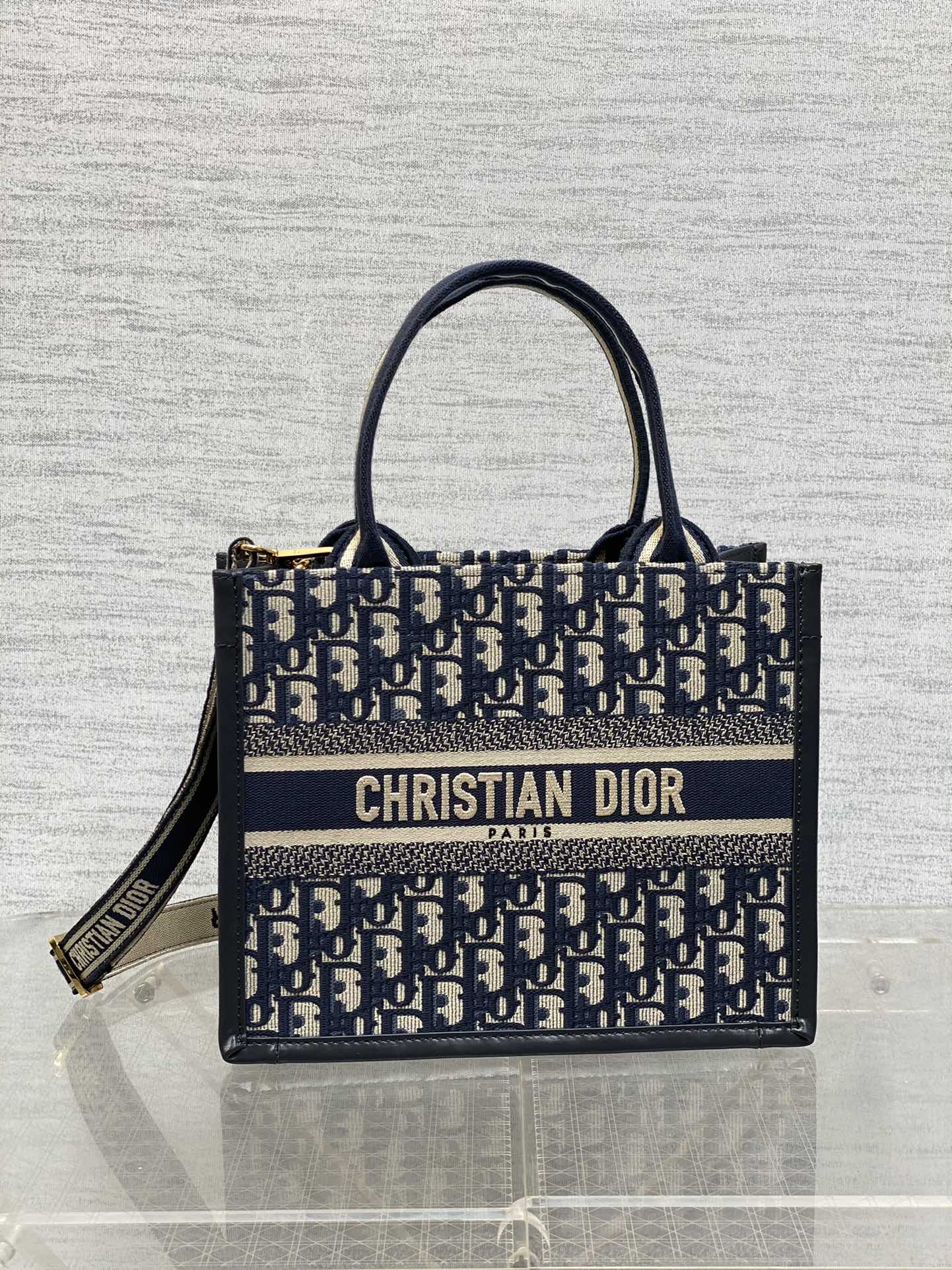 Bolso Book Tote CD 26 cm
