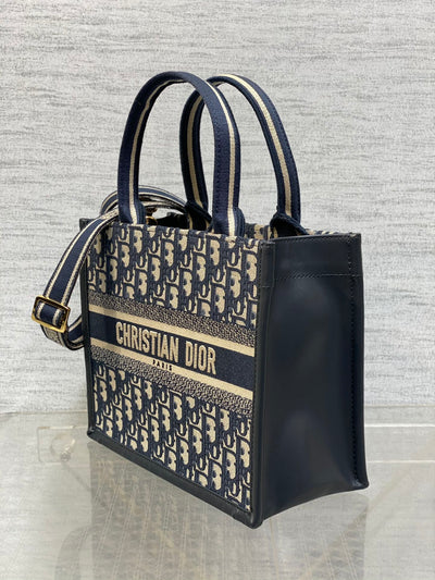 Bolso Book Tote CD 26 cm