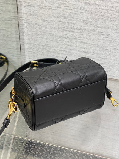 Bolso Groove Negro 20 cm