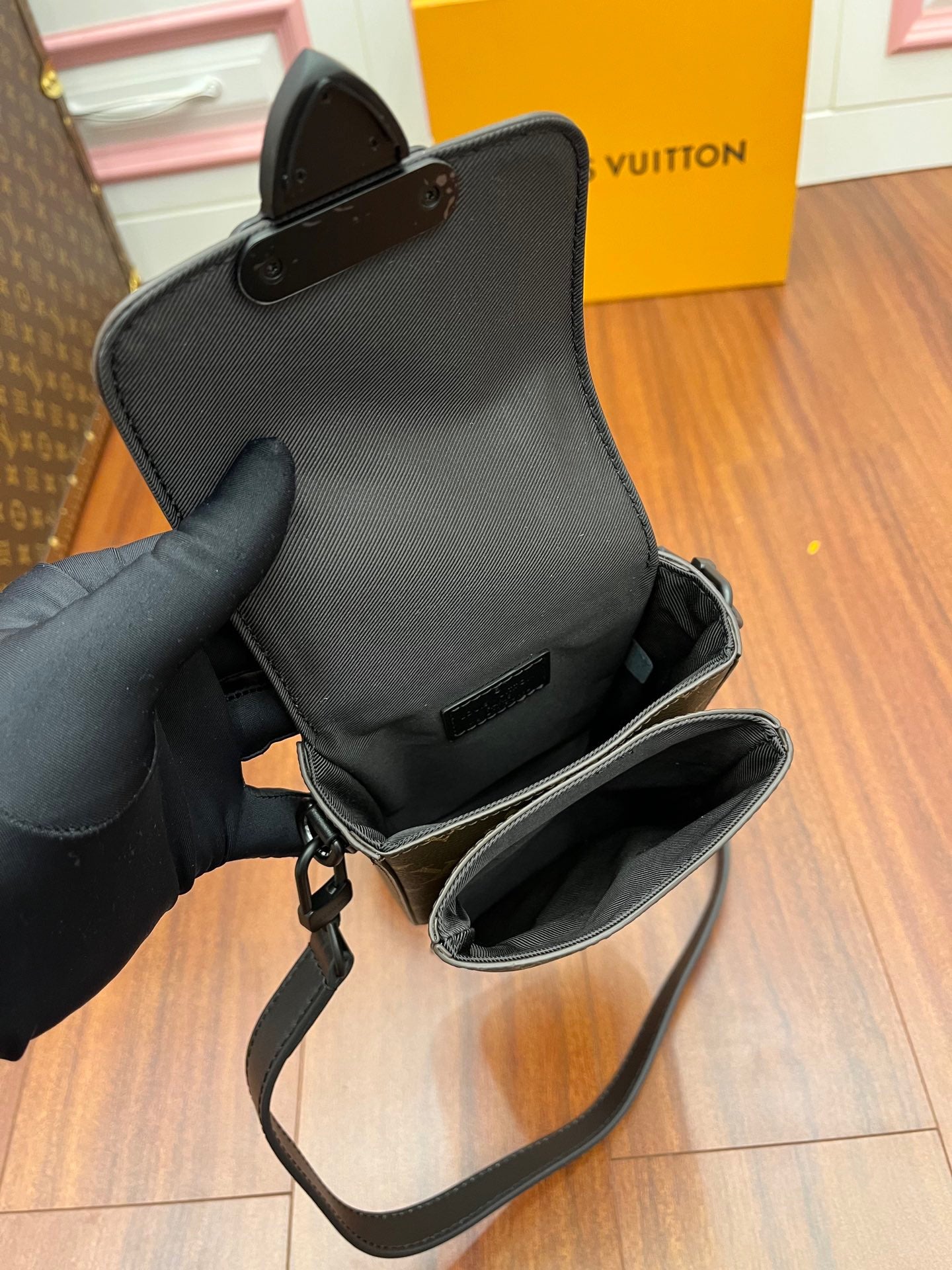 Cartera marrón S-Lock Vertical