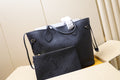 Bolso tote Neverfull MM Negro Monograma