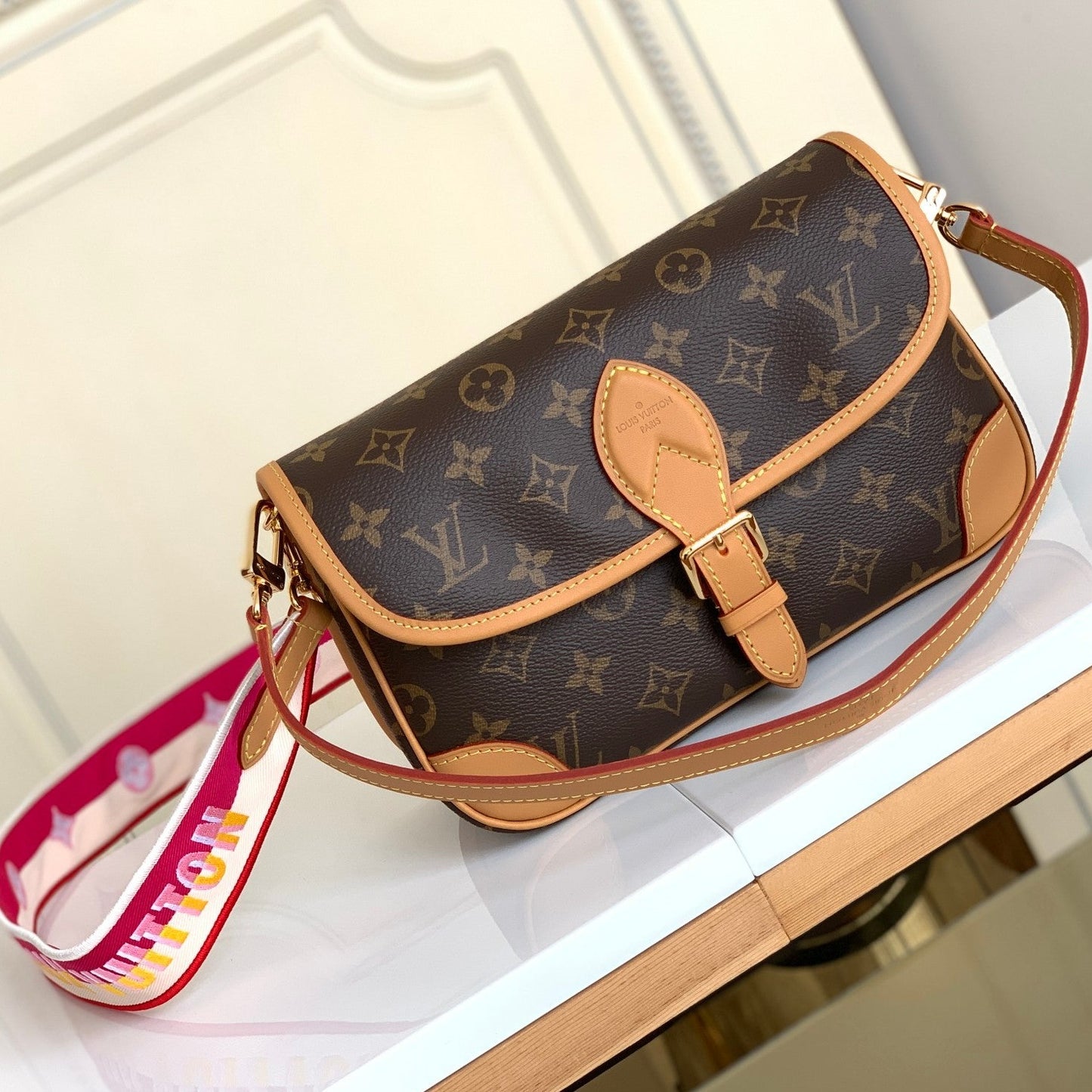 Bolso Satchel Diane Rosa Fucsia