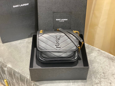 Bolso Baby Niki Negro 21 cm