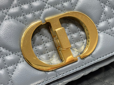 Bolso Pequeño Dior Caro Gris