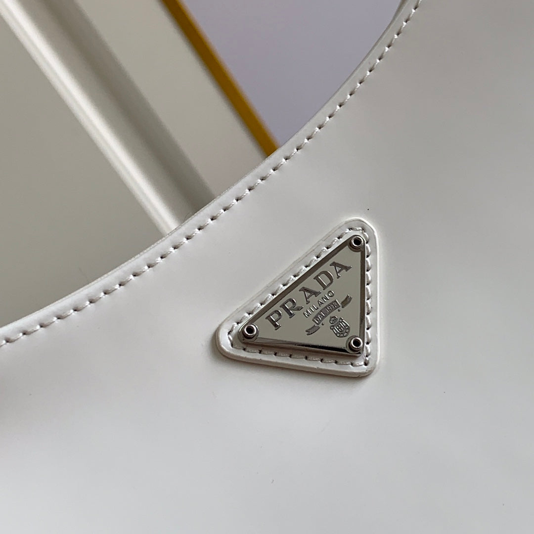 Bandolera de piel cepillada Prada Cleo Blanco