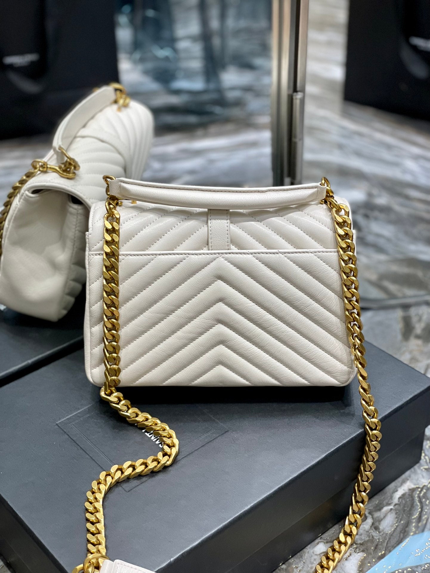 Bolso College Blanco 24 cm