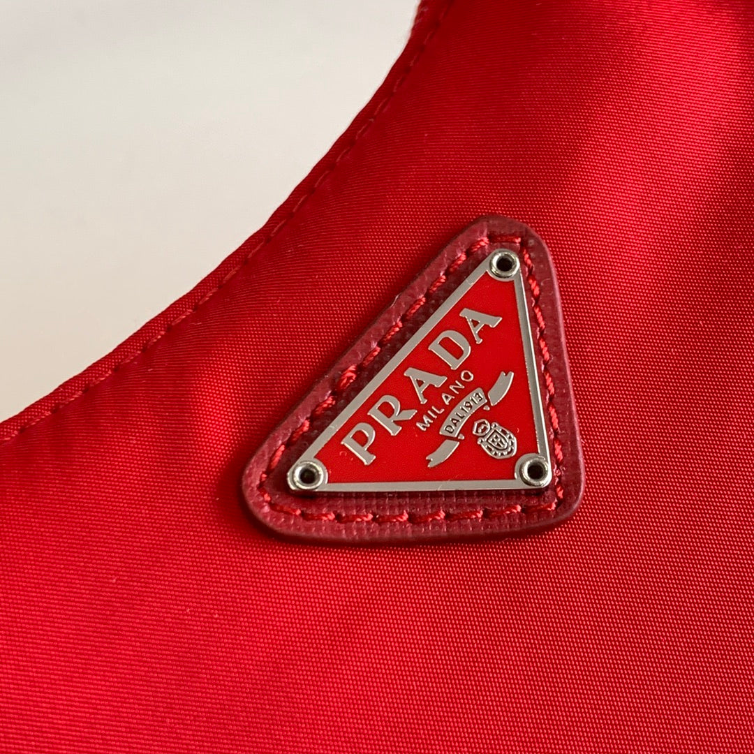 Minibolso de Re-Nylon Prada Re-Edition 2000 Rojo