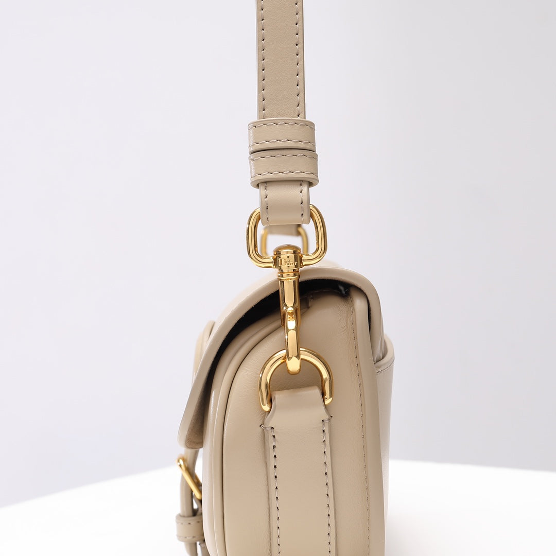 Bolso Dior Bobby Eat-West Arena
