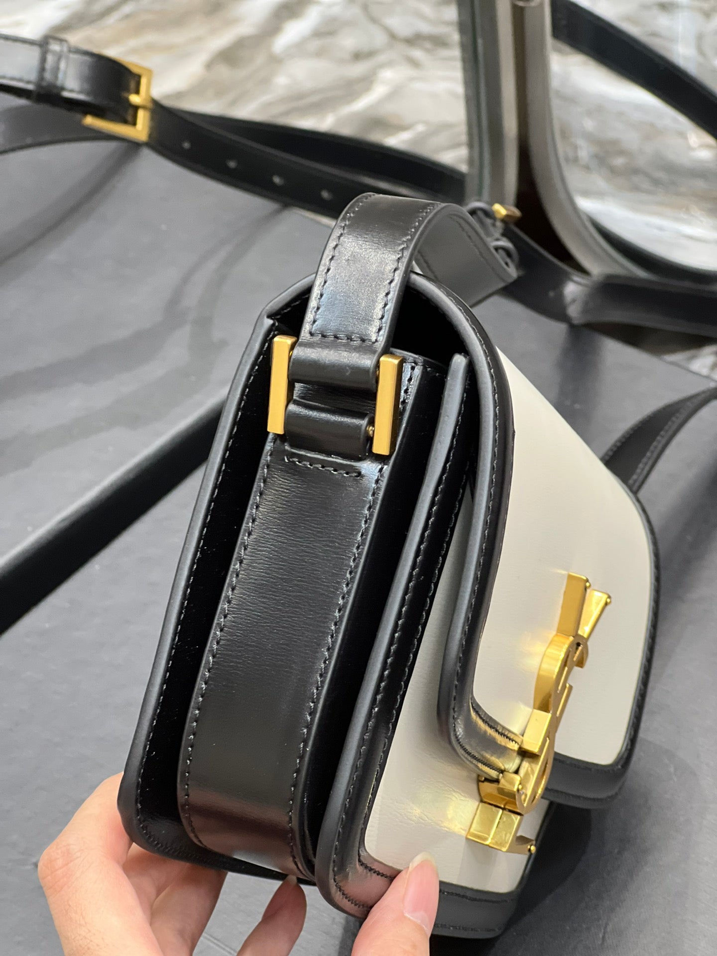 Bolso Solferino Blanco/Negro 19 cm