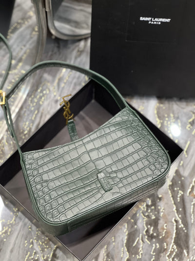 Bolso Hobo Le 5 a 7 Piel Cocodrilo Verde